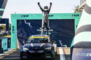 IMG_5274 club auto circuit automobile Pau Arnos